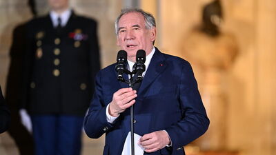 Fransa'da yeni hükûmetin bakanları atandı