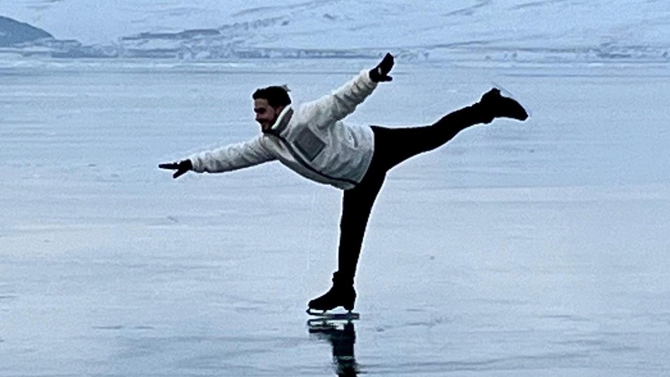 Çıldır Gölü'nde buz dansı