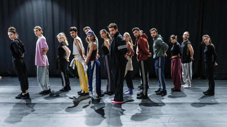 Sezen Aksu'dan 'Hayalperest'e şarkı