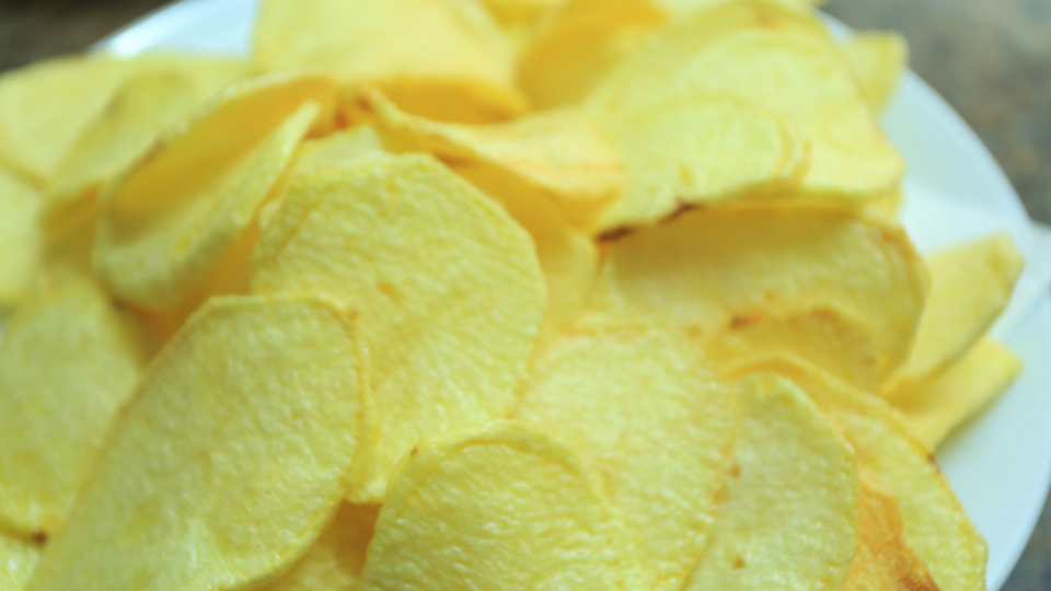 Sağlıksız gıdalar erken ergenliği tetikliyor