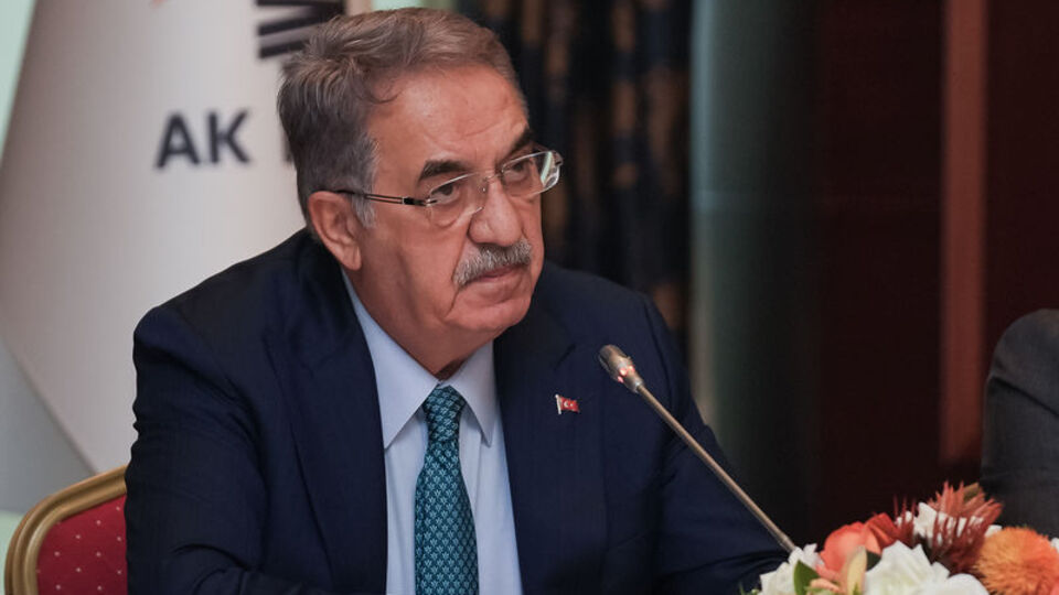 AK Partili Yazıcı'dan, CHP Genel Başkanı Özel'e tepki