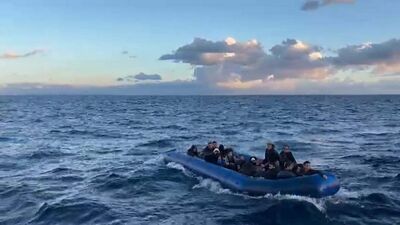 İzmir'de 76 kaçak göçmen yakalandı