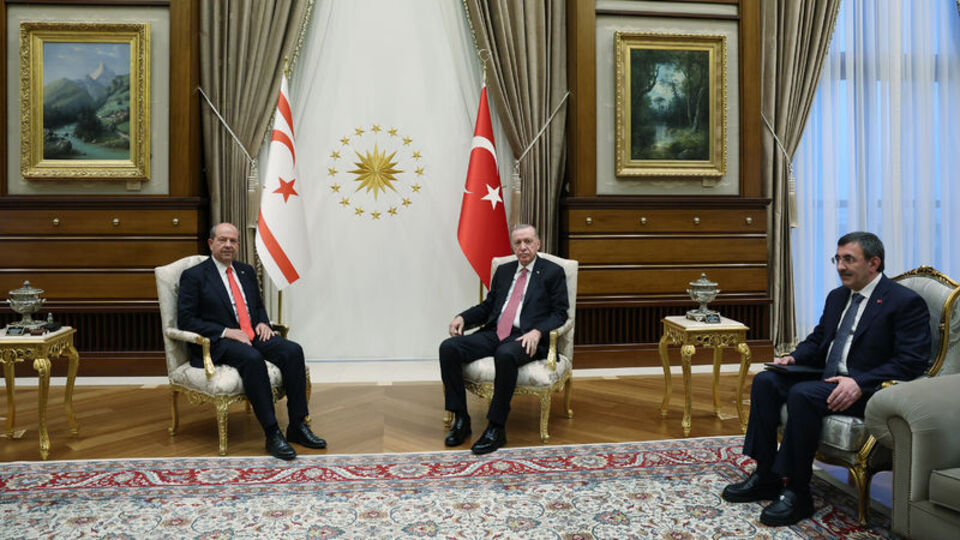 Cumhurbaşkanı Erdoğan Ersin Tatar ile görüştü