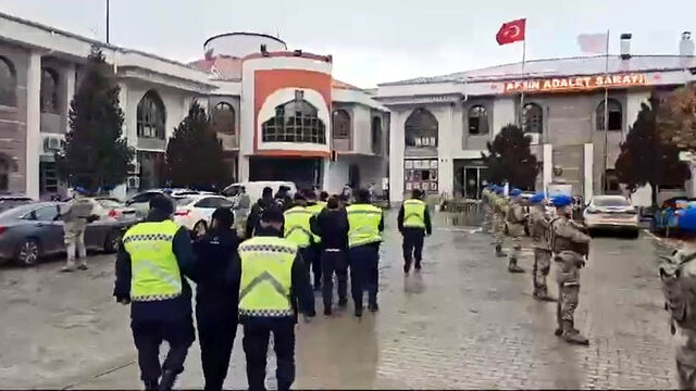 2 kişiyi öldüren 4 kardeş samanlıkta yakalandı