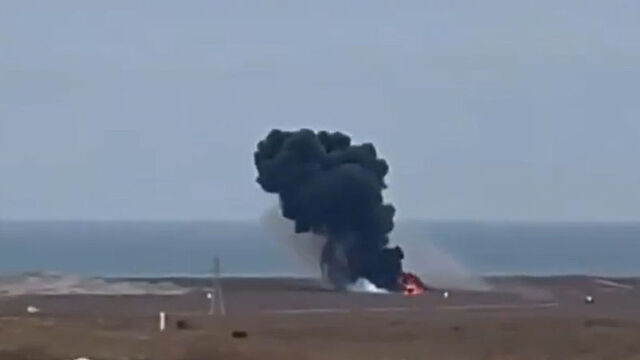 Kazakistan'da yolcu uçağı düştü