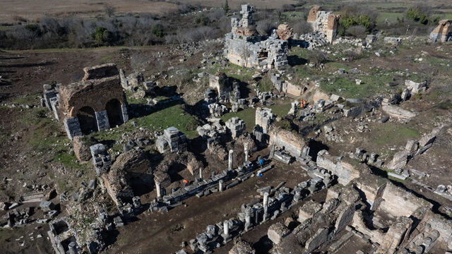 Roma'nın 70 dönümlük kompleks hamamı gün yüzüne çıkıyor