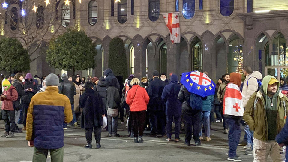Gürcistan'da protestolar durmuyor
