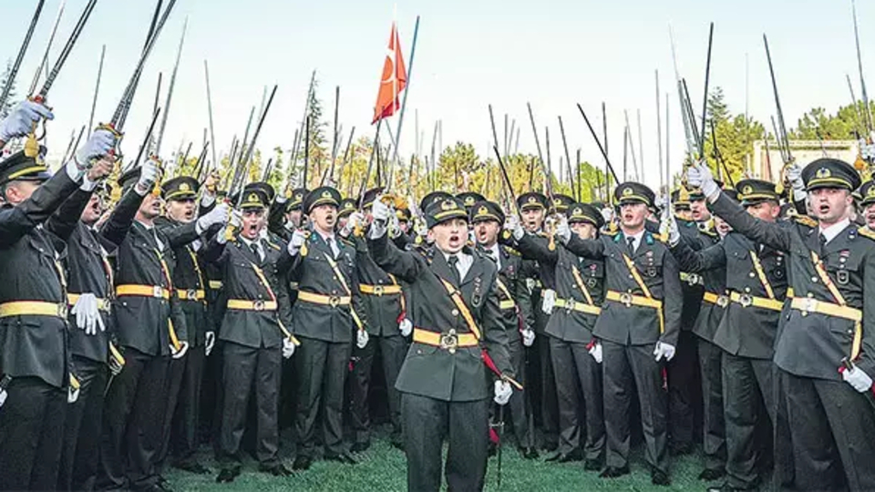 MSB: Teğmenlerin savunması alınıyor