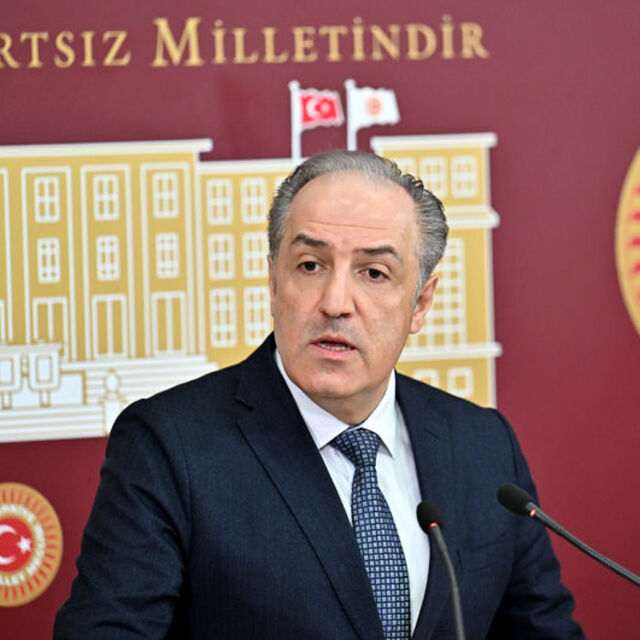 Yeneroğlu DEVA'dan istifa etti