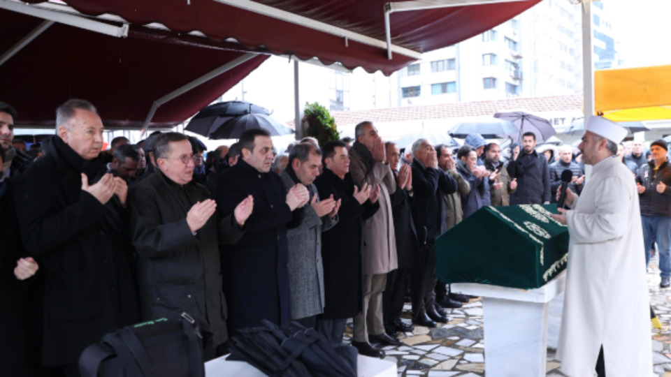 Hakan Ateş'i yakınları yalnız bırakmadı