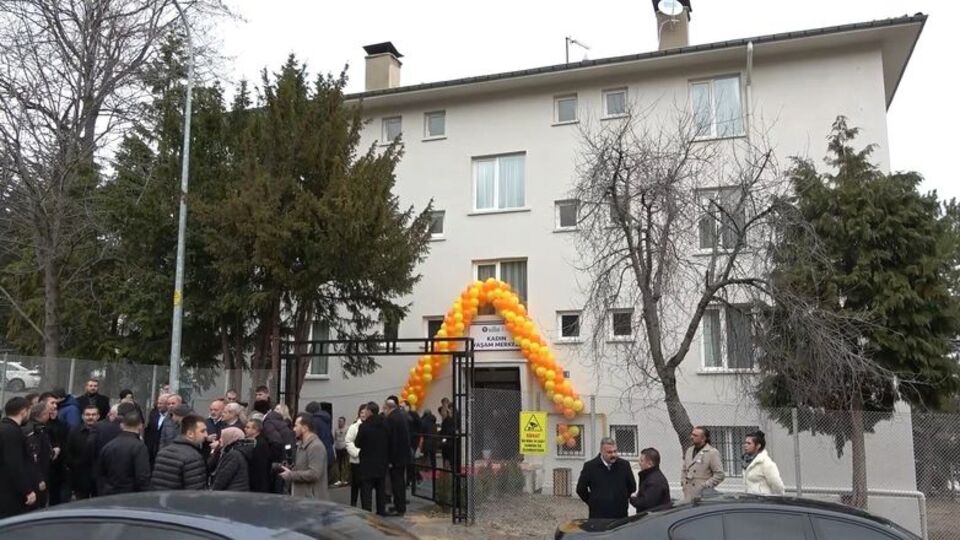Kütahya'da "Kadın Yaşam Merkezi" açıldı