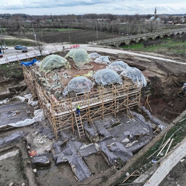 15. yüzyıl eseri Gazi Mihal Hamamı'nda restorasyon