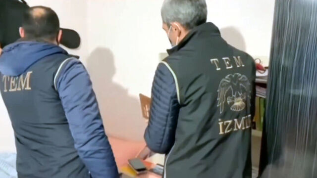 FETÖ'ye Kıskaç Operasyonu! 93 gözaltı var