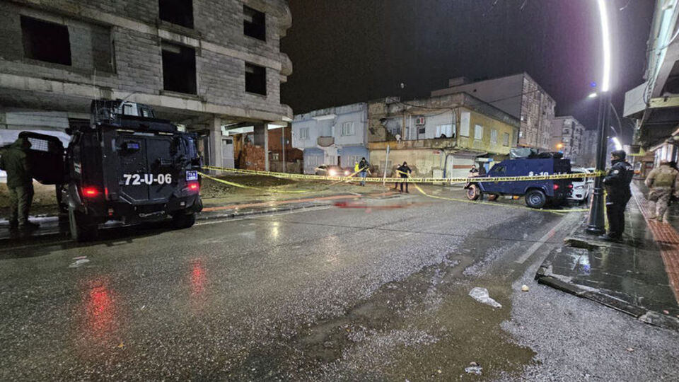 Batman'da başından vurulan genç öldü