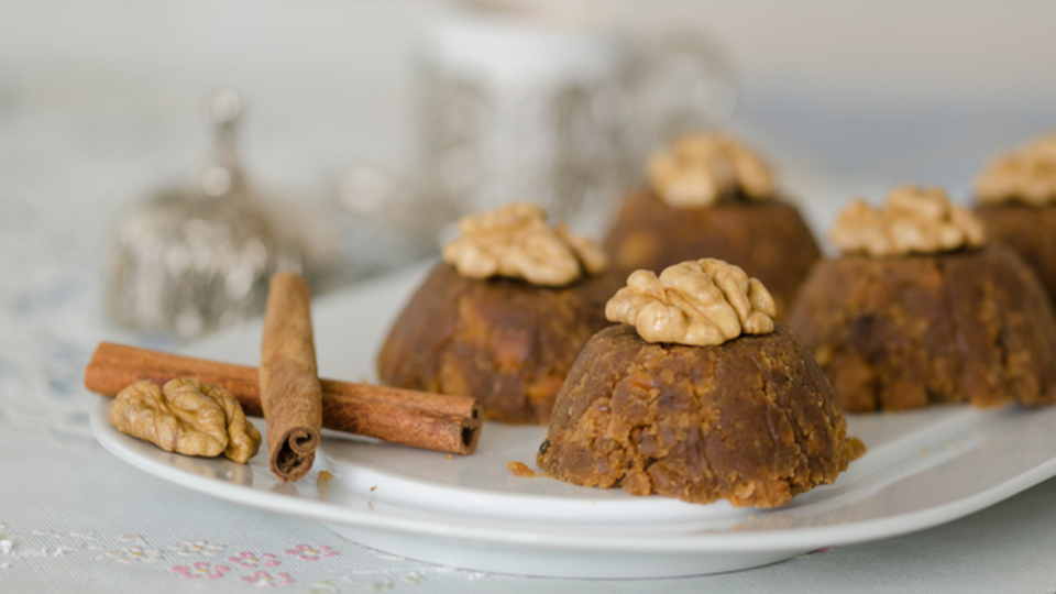 Cevizli İrmik Tatlısı Tarifi