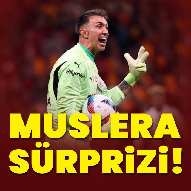 Muslera sürprizi!