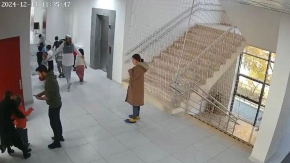 Boncuk öldürüyordu! Kahraman müdür