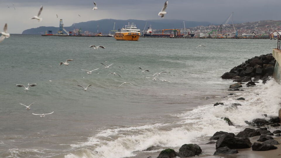 Marmara Denizi ulaşımına poyraz engeli