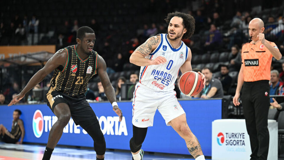 Anadolu Efes, Karşıyaka'yı 3 farkla geçti!