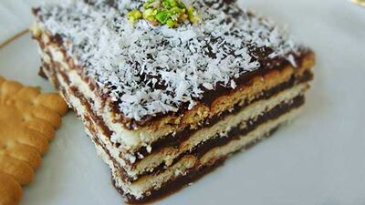 Muhallebili Bisküvili Pasta Tarifi