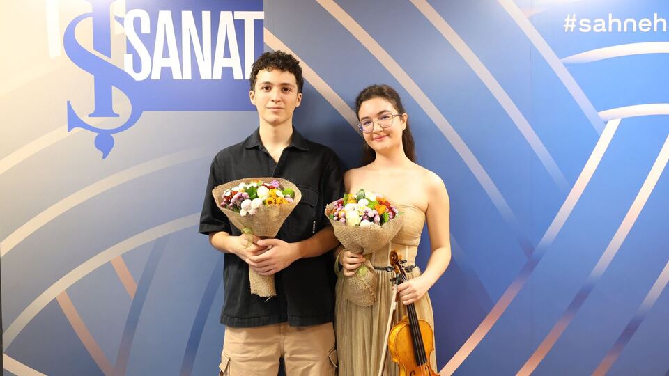 'Parlayan Yıldızlar'ı İş Sanat'ta