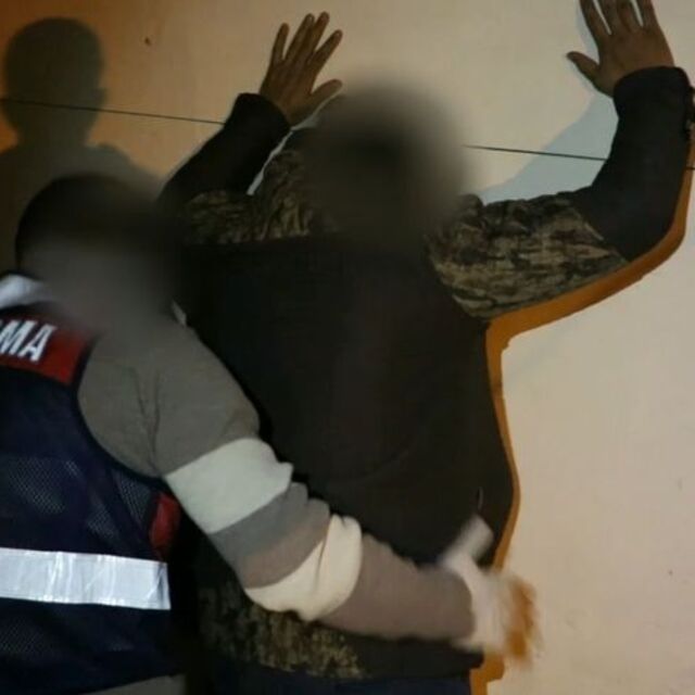 Mersin'de yakalanan 3 tefeci tutuklandı