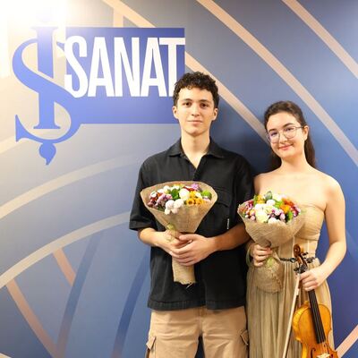 'Parlayan Yıldızlar'ı İş Sanat'ta