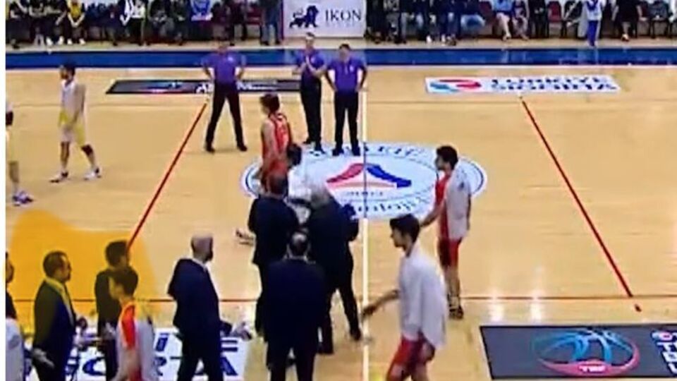 MKE Ankaragücü-Çağdaş Bodrumspor maçında gerginlik