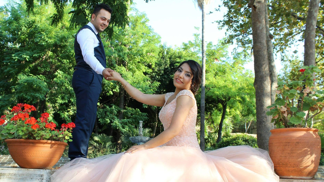 Eski karısını üzerine benzin döküp yaktı!