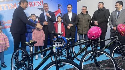 Bahçelievler'de "100 Çocuğa 100 Bisiklet"