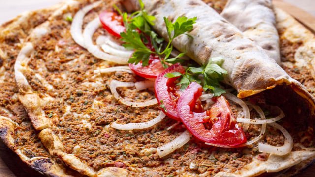 Lahmacun Tarifi