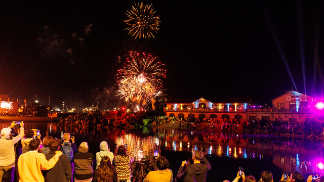 Dünya başkentlerinden 2025'e merhaba
