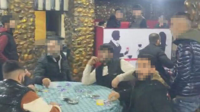 Polis "Mutlu yıllar" diledi... 295 bin TL ceza kesti!