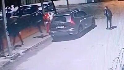 'Noel baba' cinayet işledi! O an kamerada!