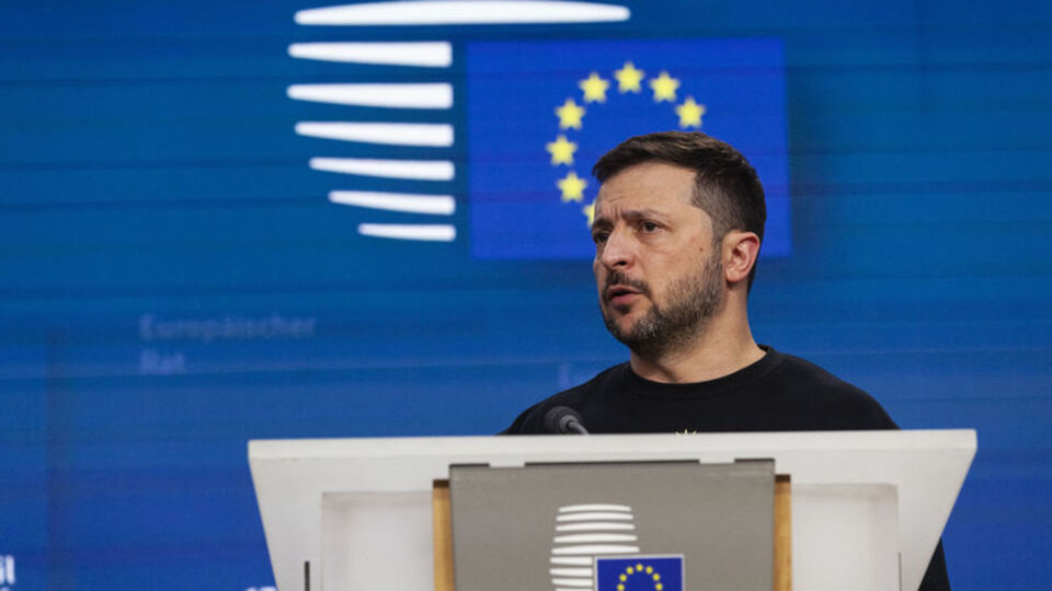 Zelenskiy: Barış kılıçla sağlanır