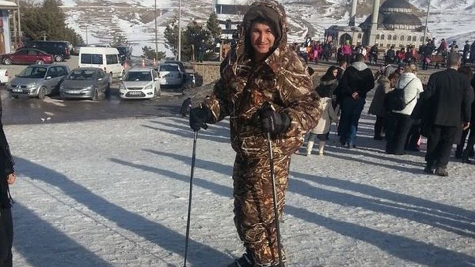 Yılbaşı gecesi merdivenden düşüp öldü!