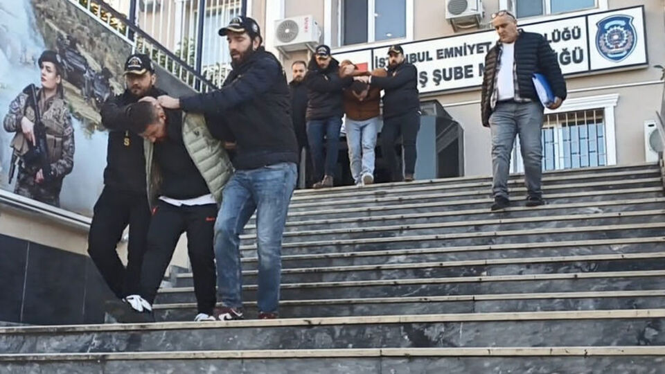 O anlar kameraya yansıdı! 'Daltonlar'dan haraç kurşunu!