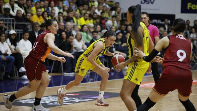 Potada kadınlar derbisi!