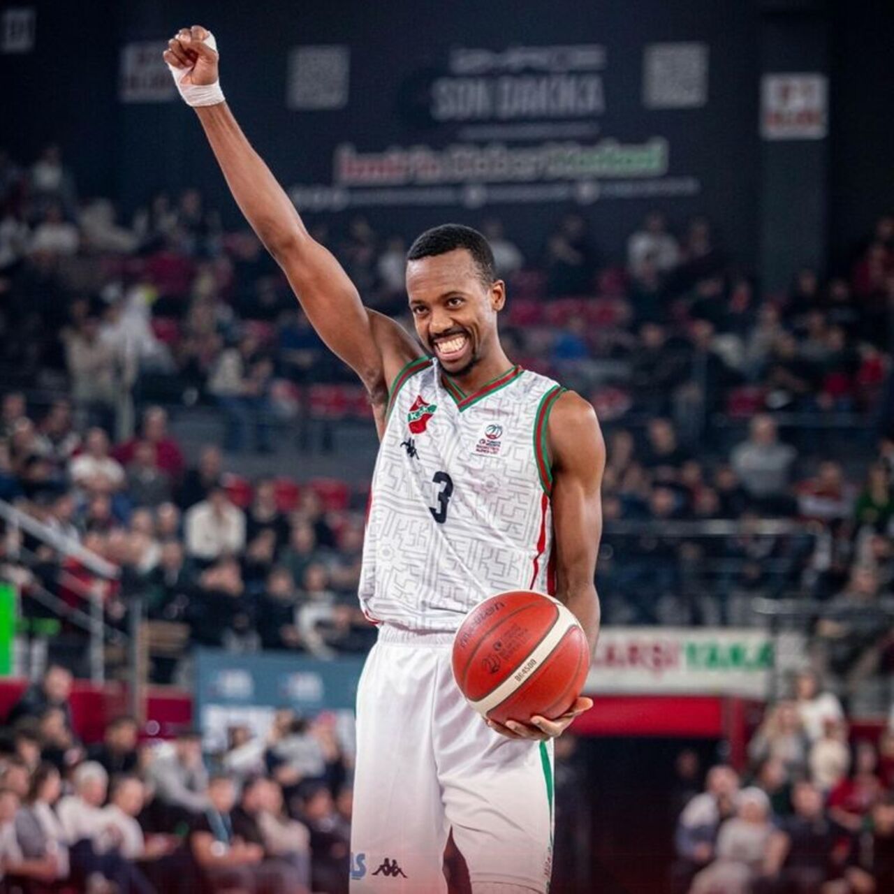 Fenerbahçe Beko'dan McCollum sürprizi!