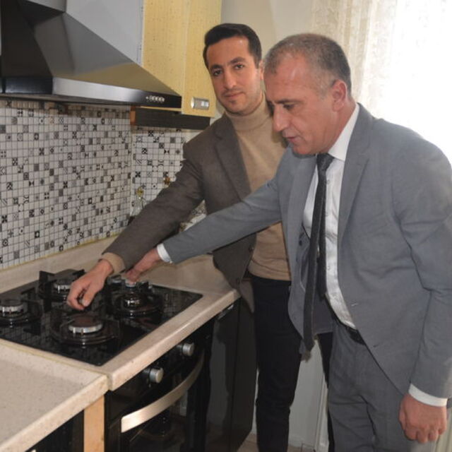 Yüksekova'da doğalgaz kullanımı başladı