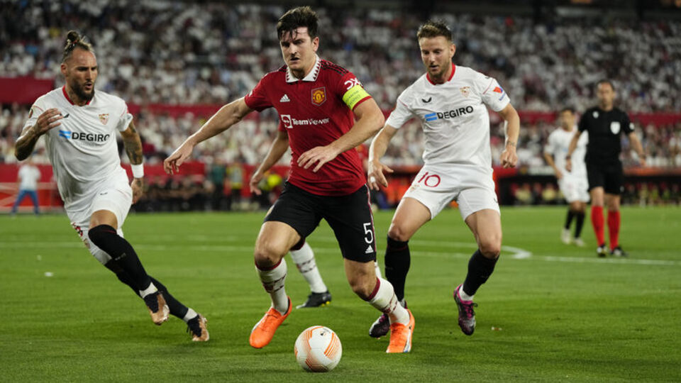 Man. United'dan Maguire kararı!