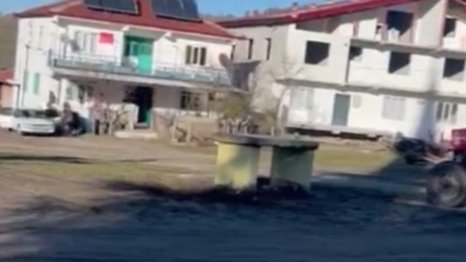 Komşu çatışması iki kadın öldü!