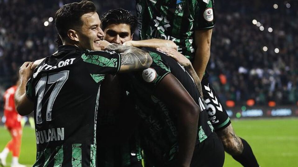 Kocaelispor 3 puanı 3 golle aldı!