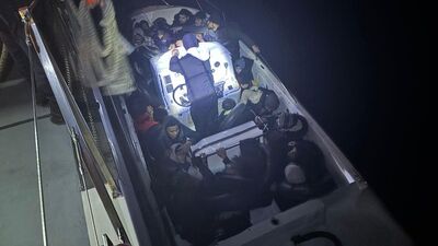 İzmir açıklarında 133 düzensiz göçmen kurtarıldı