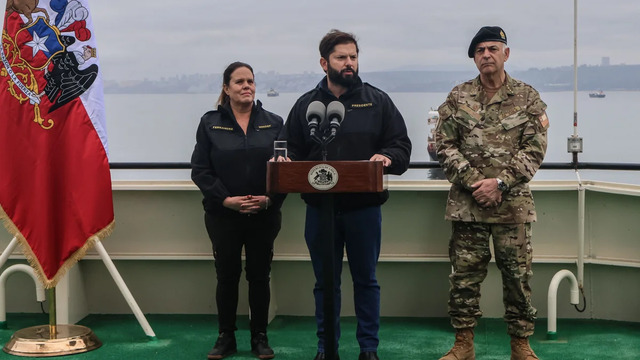 Şili Devlet Başkanı, Güney Kutbu'na gitti