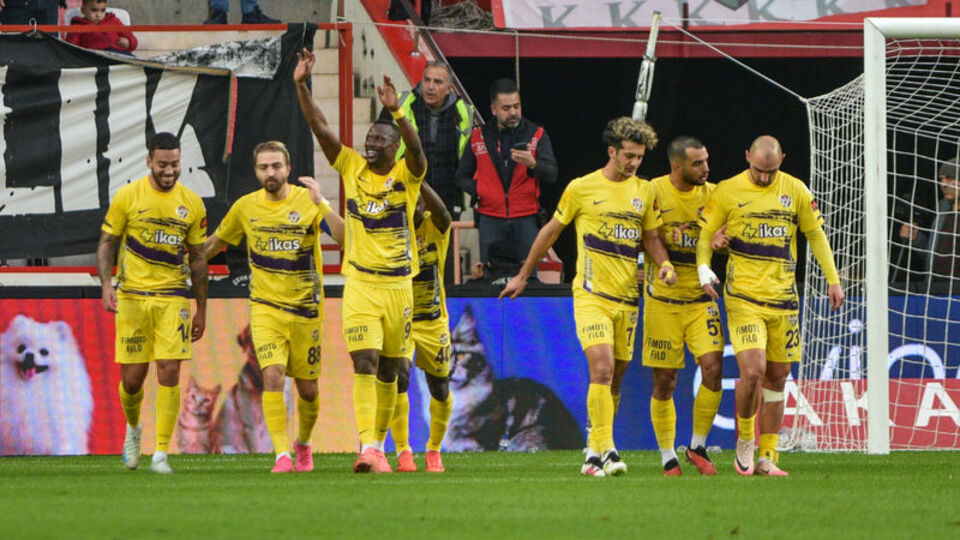 Eyüp'ten dört dörtlük zafer!