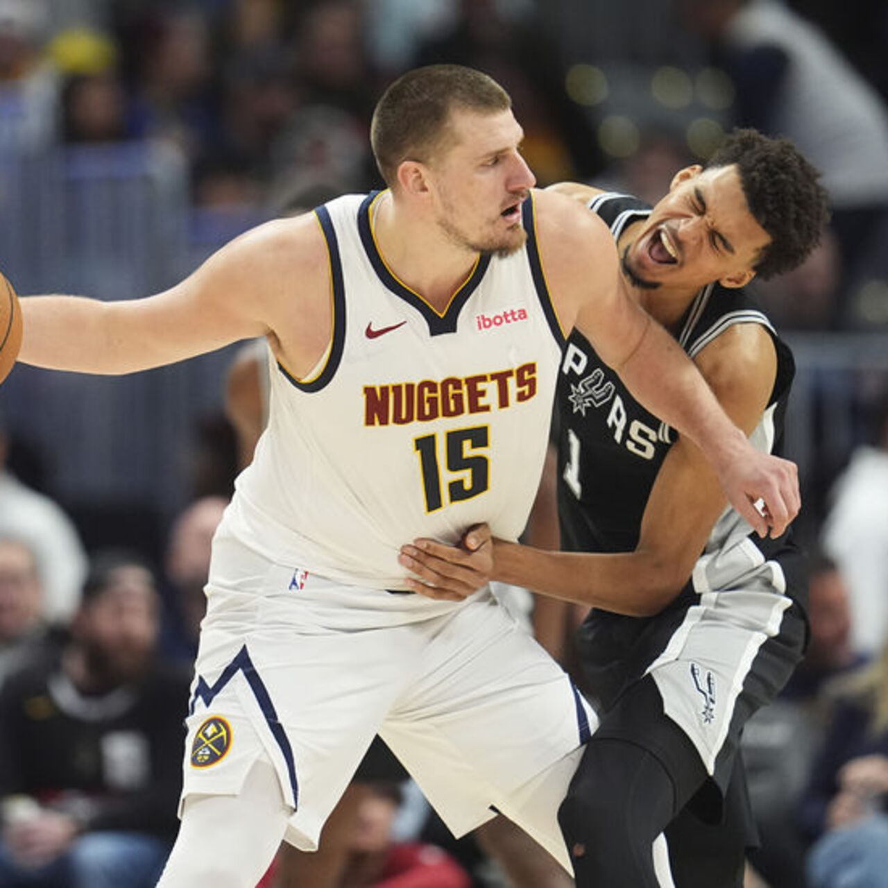 Jokic 46 sayıyla galibiyeti getirdi!