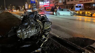 Kazada aracın motoru yerinden çıktı
