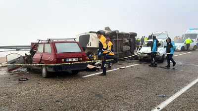 Aşırı sis ve zincirleme kaza! Can kayıpları ve yaralılar var!