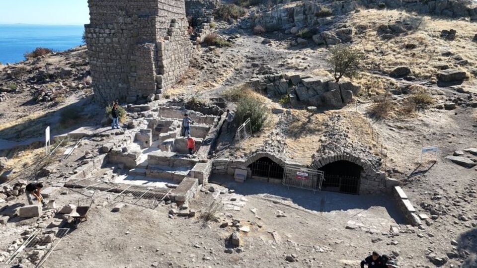 Assos'ta erken Osmanlı dönemine ait hamam bulundu